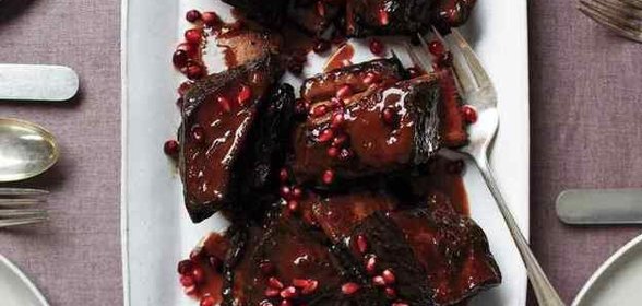 Говяжьи ребрышки с гранатом