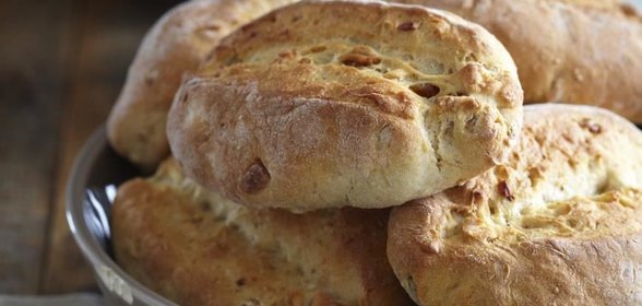 Булки с инжиром и фундуком