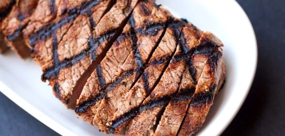 Стейк из говядины на гриле