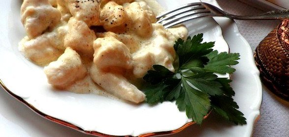 Фрикасе из курицы с мускатным орехом