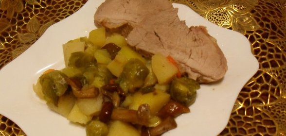 Свинина в шампанском,запеченная с опятами и овощами