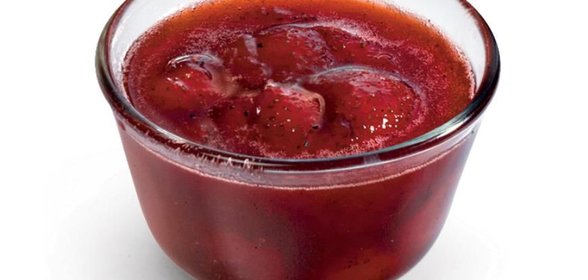 Клубничный соус с кардамоном