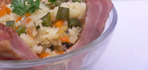 Кускус с копчеными ребрышками