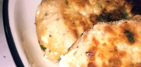 Диетические котлеты из курицы и творога