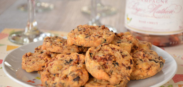 Итальянское печенье с оливками и чоризо