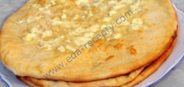Менгрельские хачапури с сыром сулугуни