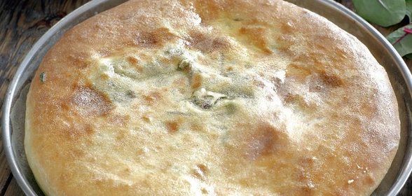 Осетинский пирог из листьев свеклы и свежего сыра