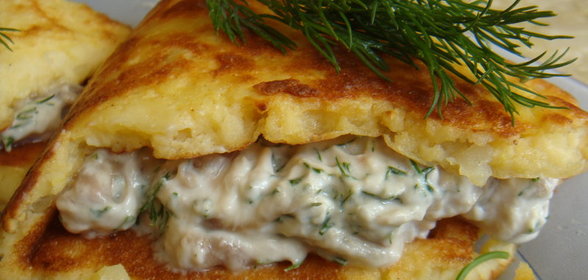 Омлет с картошкой и селедкой