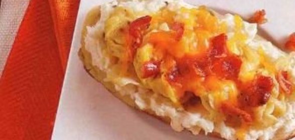 Картофель с сыром, беконом и яйцами