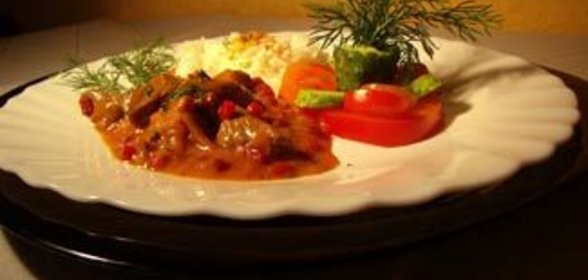 Пирог с сырой свеклой и клюквой