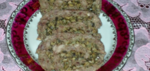 Мясной рулет с грибами