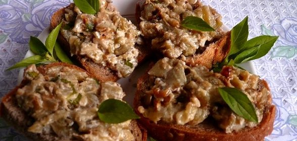 Густой соус из баклажанов