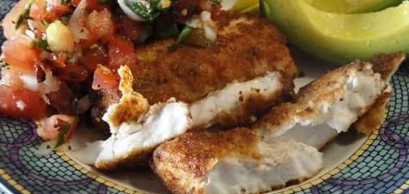 Жареная Махи-Махи с сальсой и авокадом!