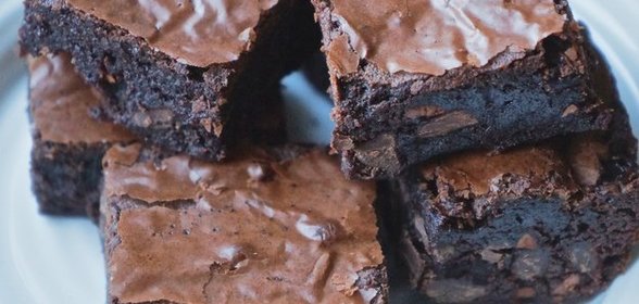 Брауни с клюквой и кокосовой стружкой