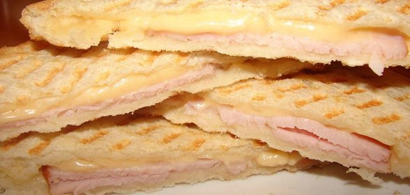 Бутерброды в вафельнице