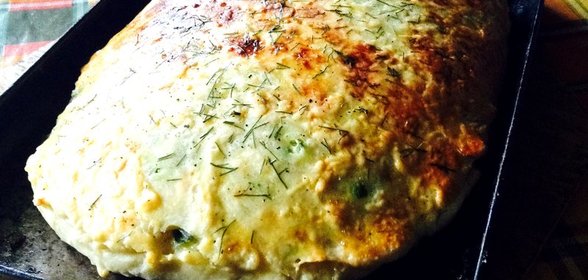 Дрожжевой пирог с луком и яйцом