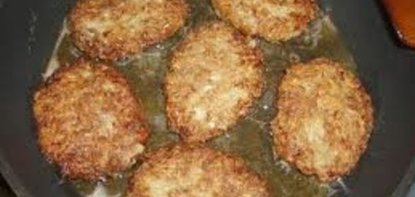 Равиоли с сыром под соусом