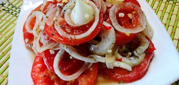 Закуска из помидоров в остром медовом маринаде