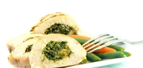 Роллы из курицы и шпината