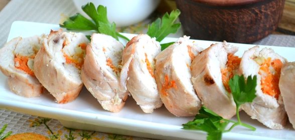 Рулет из индейки в духовке