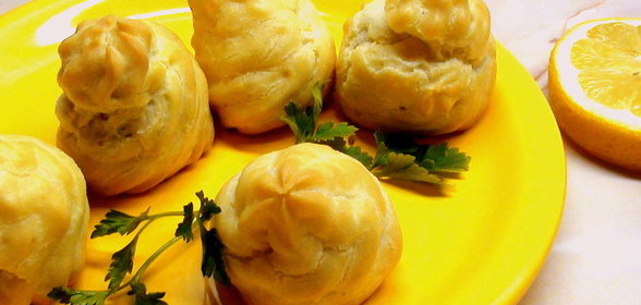 Профитроли с паштетом (паштет из печени индейки и из печени трески!) Дедушке 95!!!