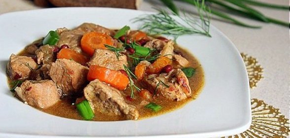 Мясное рагу с фасолью