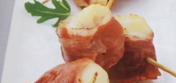 Жареные креветки с беконом