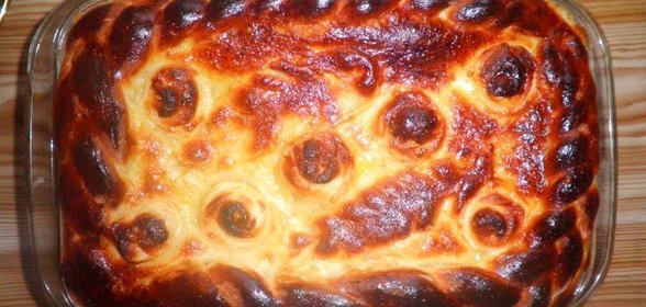 Дрожжевой пирог с рисом и яйцом