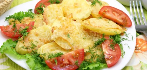 Форель жареная с молодым картофелем