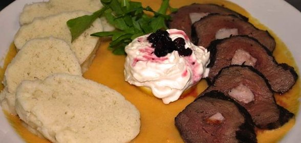 Свичкова на сметане