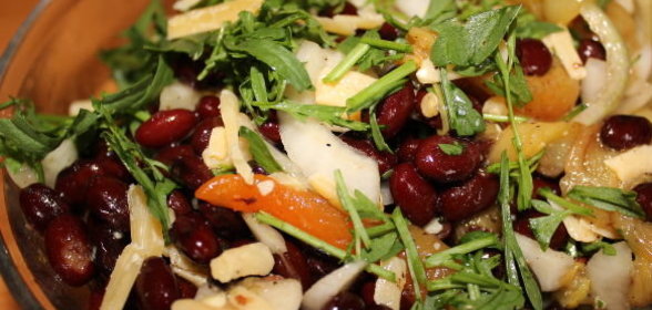 Салат из моркови с квашеной капустой и медом