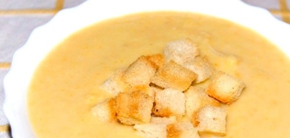 Картофельный суп-пюре с гренками