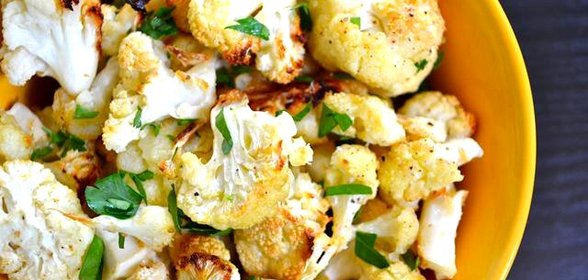 Цветная капуста с чесноком и сыром