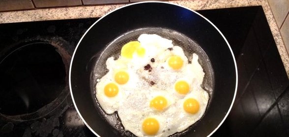 Яичница из перепелиных яиц