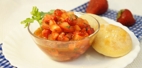 Тартар клубнично-помидорный