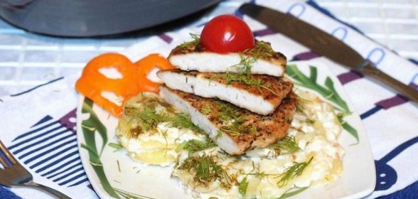 Курочка с картофельной запеканкой и укропом