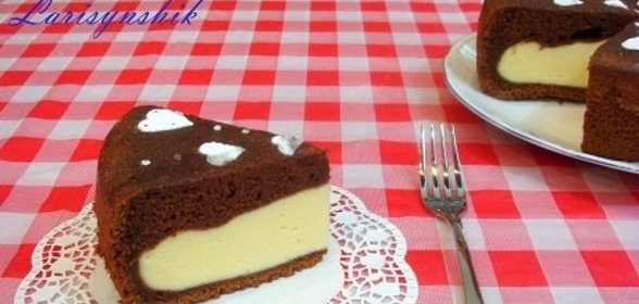 Сметанный бисквит с творожной начинкой в мультиварке