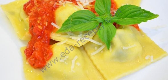 Равиоли с сыром и шпинатом