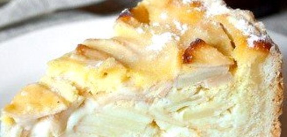Яблочный пирог в нежном сметанном креме