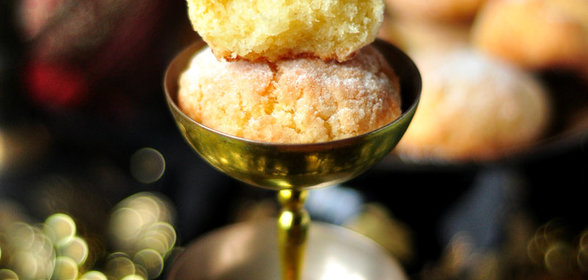 Гхуриба с кокосовым орехом (Ghribas aux noix de coco)( Две идеи одного одного продукта)