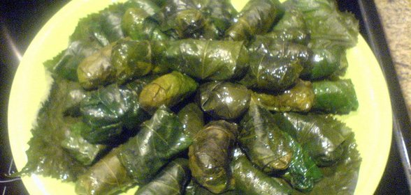 Голубцы в листьях липы: мужской вариант рецепта