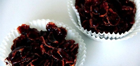 Шоколадное печенье с кукурузными хлопьями без выпечки