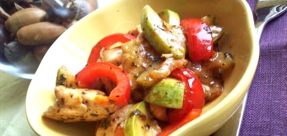 Кабачки с куриным филе