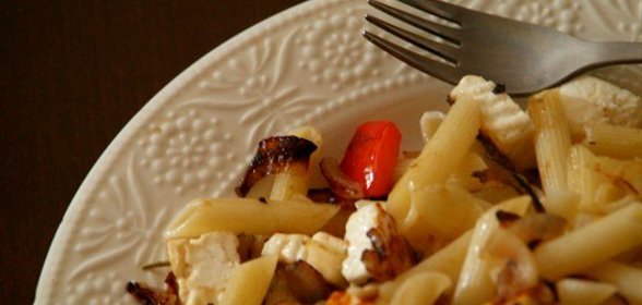 Пенне с адыгейским сыром