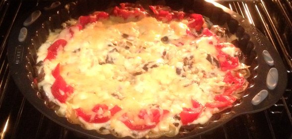 Фарфалле, запеченные с говядиной, в соусе бешамель