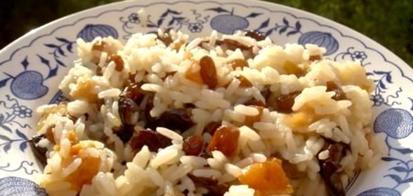 Плов с яблоками