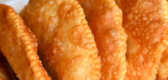 Чебуреки сырные