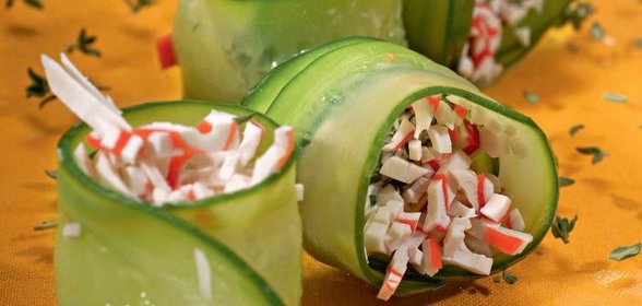 Огуречные рулеты с крабовым мясом