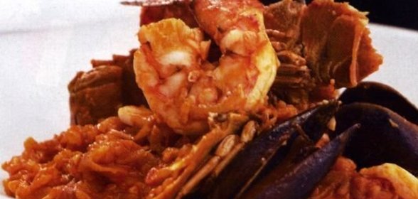 Чесночный паштет с брынзой и грецкими орехами