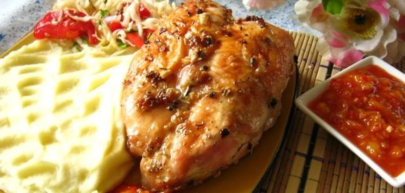 Запеченные куриные грудки с розмарином и чесноком